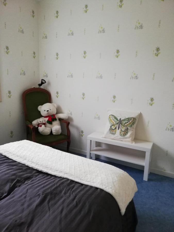 Chambre au calme à la campagne avec piscine idéale étape ou déplacement pro Vaux-sur-Vienne Extérieur photo